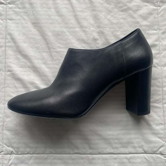BRAND NEW GEOX High Heel Ankle Bootie - Picture 2 of 5
